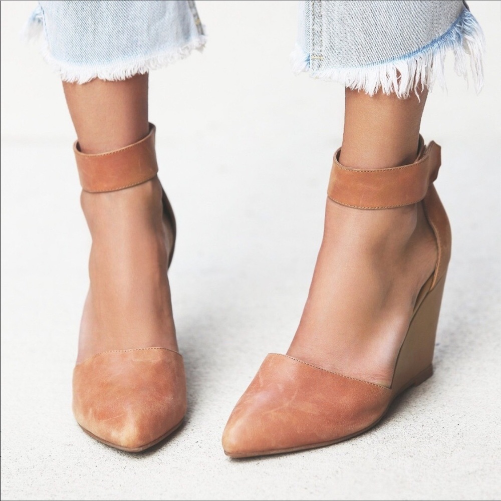 ****SOLD**** Jeffrey Campbell Tan Wedge - 8.5